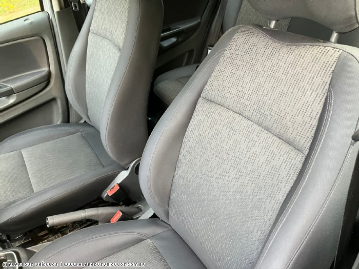 Volkswagen FOX TREND 1.6 2013/2013